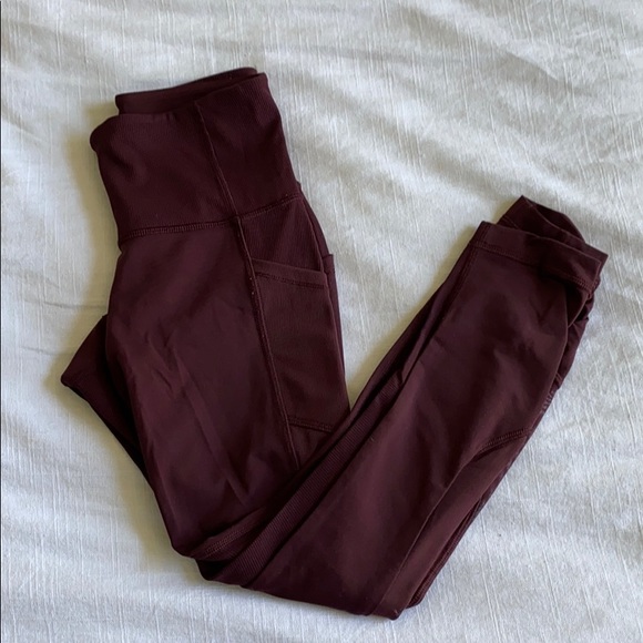 Lululemon Seek The Heat Crop 23’’ - Picture 2 of 6